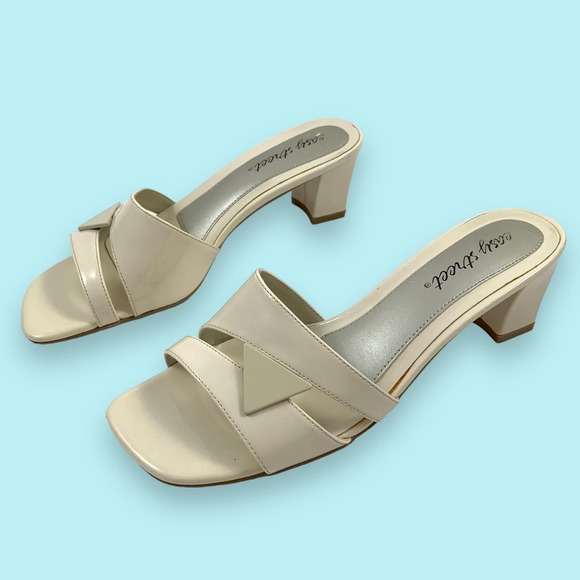 80's EASY STREET abstract cream heeled sandals - Picture 11 of 16